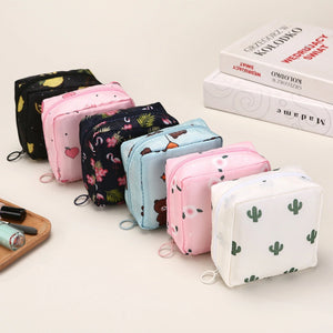 Sanitary Pad Storage Bag Portable Period Pouch Menstrual Organizer with Zipper multicolor