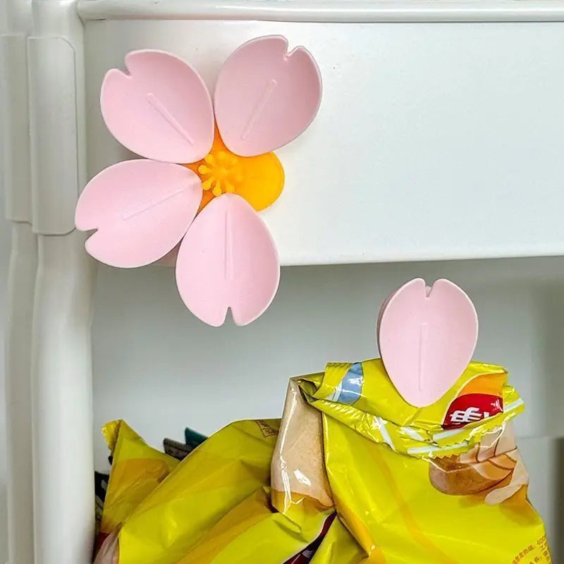 Sakura Magnetic Food Bag Seal Clip | Flower Petal Snack Sealing Clip