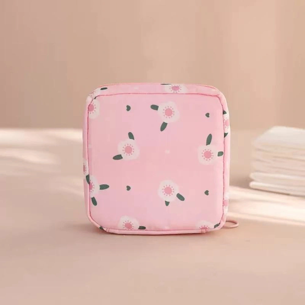 Sanitary Pad Storage Bag Portable Period Pouch Menstrual Organizer with Zipper multicolor