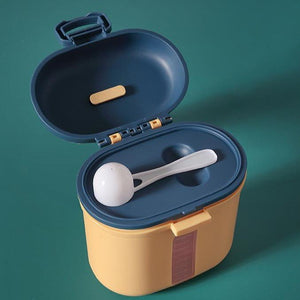 Portable Baby Formula Dispenser | Airtight Milk Powder Storage Box with Crown Lid
